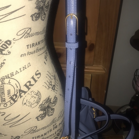 AUTHENTIC TORY BURCH PURSE - Picture 7 of 16